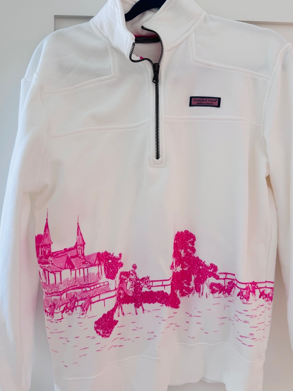 Vineyard Vines Woman White Quarter-Zip Pullover with Pink Graphic size Medium